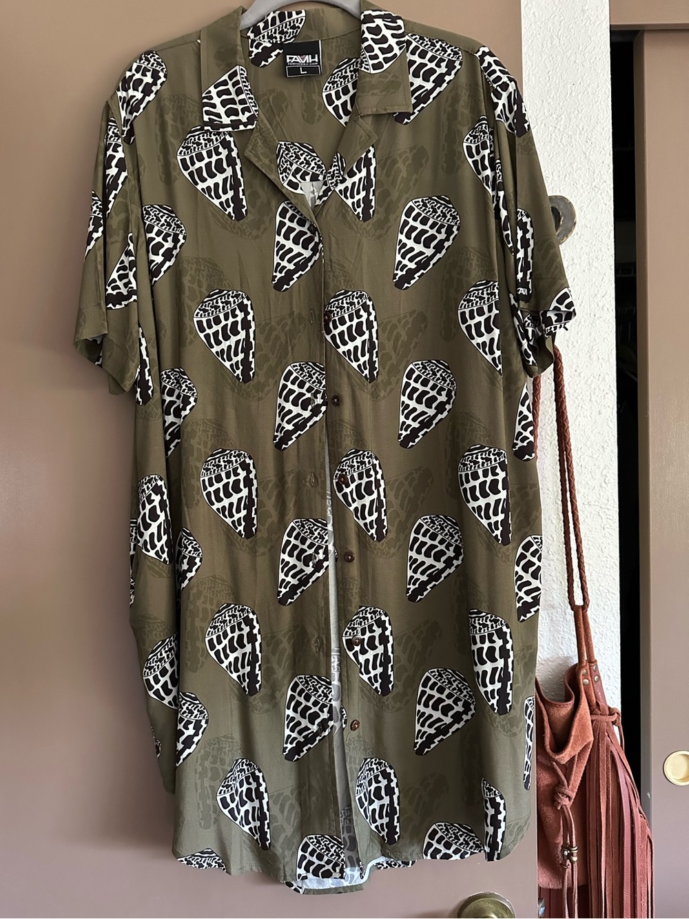 Olive Short-Sleeve Button-Up Shirt dress 🐚